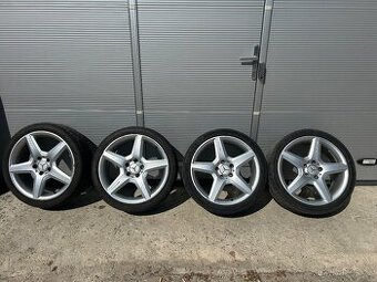 215/40 R18 AMG
