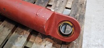 Hydraulický válec 110/55 zdvih 200mm un050 repas