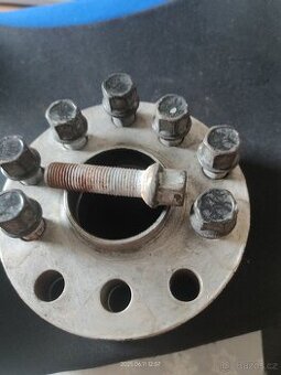 2 Podlozky 5×112 + 5×100 a 8 sroub sirka 20mm