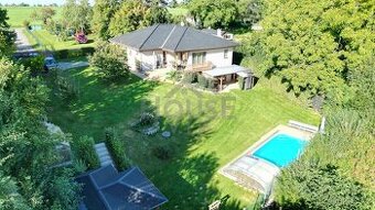 Prodej vícegeneračního domu 5+kk (207 m²) na pozemku 1499 m2