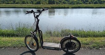 Elektrokoloběžka Perut Trek 1000W
