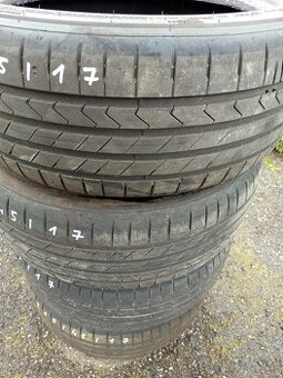 215/44 R17 Hankook