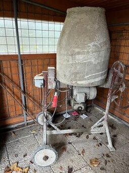 Stavební míchačka