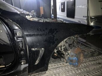 PRAVÝ PŘEDNÍ BLATNÍK BMW 4 IV F32
