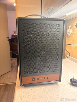 Herní retro PC rádio r5 7500f + 6800 xt 16GB + 64gb ddr5 ram