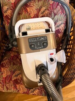 Vysavač/parní čistič UNICO