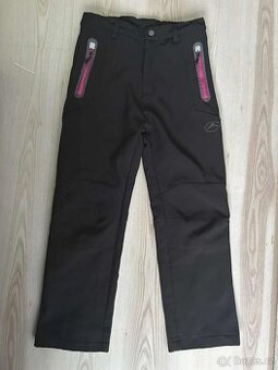 nové zimní softshellové kalhoty