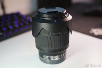 Sony FE 28-70 mm f/3 5-5 6 OSS