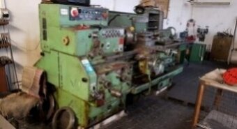 Rok výroby 1992, soustruh SU 50AT/1000 na prodej