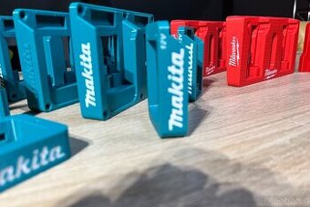 Držáky pre aku ráradí Makita