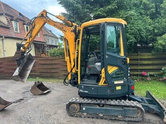 Hyundai 25-9Zak Minibagr 2.8T + 3x lžíce