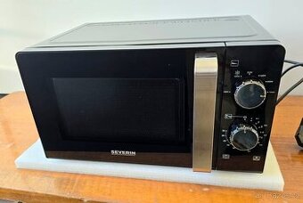 Mikrovlnná trouba Severin MW 7886