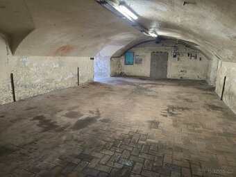 Pronájem skladu 83m2, Terezín - 1