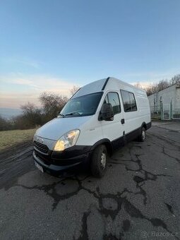 Iveco Daily , spací vestavba ,5 míst,  tažné 3500 kg