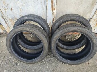 20"zánovní letní pneu Hankook 235/45/20 = 8000Kč/4ks