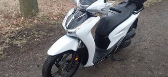 ✅ Honda SH 125 (2022)