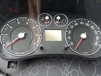 Ford Fiesta 1.3i,rv-2007,koupím díly.