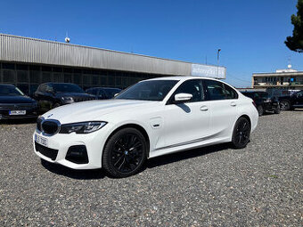 BMW 330 E X DRIVE M PAKET 215 KW