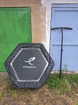 Trampolína