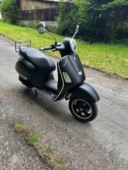 Vespa gts 125