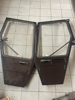 Dveř leva,práva Traktor Belorus 320 originální