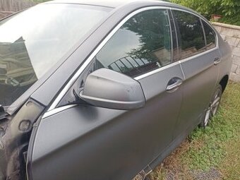 BMW f10-cely vůz na dily