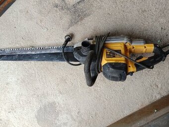 Prodám pilu dewalt dwe398 qs