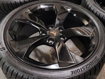 CUPRA Leon, 18' alu disky,zimní Bridgestone,černé