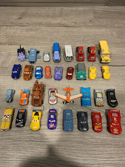 Plastová autíčka Cars