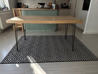Moderni jidelni stul 150 x 80 cm