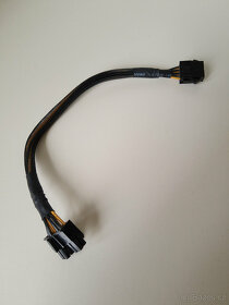 AKASA redukce napájení z 8Pin na 8Pin/2x4Pin, 30cm