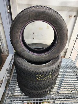 195/65R15 Hankook Winter icept RS3 Zimní