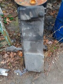 Na prodej vana Jaguar - na šestiválec XJ, XJS