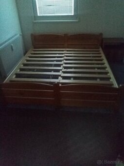 Manželská postel 180x200