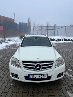 Mercedes Benz GLK - 1