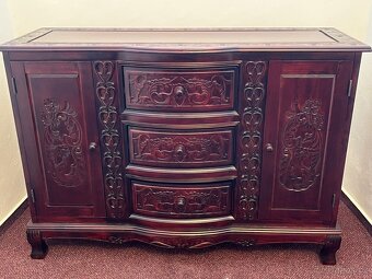 Prodám vybavení vinotéky, vinárny