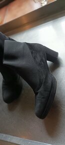 Kožené nižší kozačky 40,5