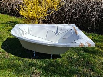 Asymetrická vana 170 x 110 cm