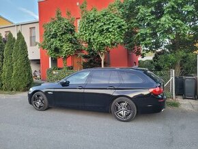 BMW 530 xDrive - pano, kůže, zimní kola, tažné, webasto, DPH