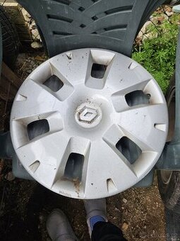 Kryty kol R15 Renault