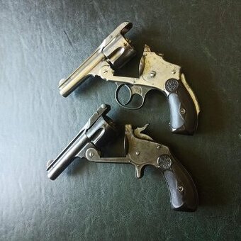 Revolver Smith Wesson 38SW SA a 38SW DA Hammerless kat D