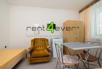 Dlouhodobý pronájem pokoje v rodinném domě
