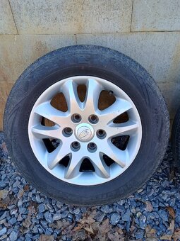 Litá kola Kia Carnival 2008 17" 17x6,5 et46 6x139,7