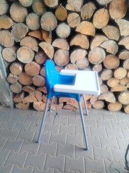 Dětská jídelní stolička