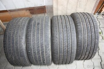 gumy Barum 245/40R18