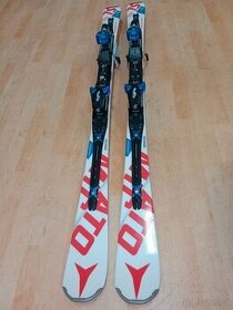 Nepoužité carvingové slalomky Atomic Redster SL 150 D2