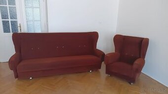 rozkládací pohovka a ušák