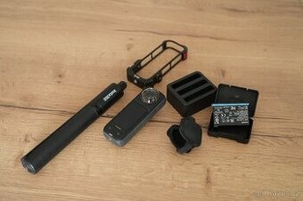 Insta 360 x4 + příslušenství - 1