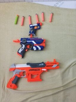 Nerf pistole.