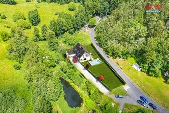 Prodej pozemku k bydlení, 1715 m², Stružná